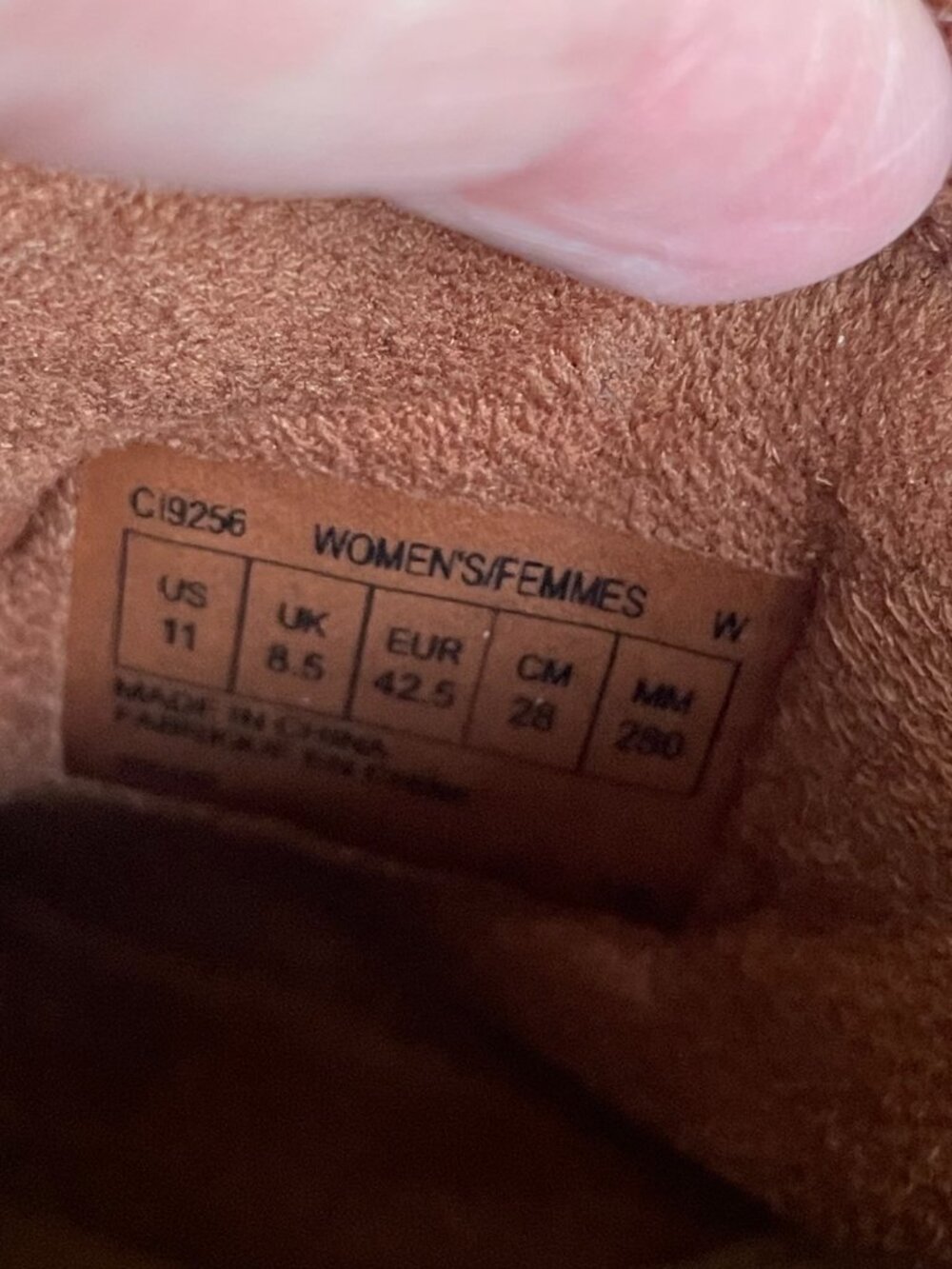 Entire Closet $5! Cobb Hill by New Balance Women's Waterproof Pyper Hiker - Picture 8 of 11